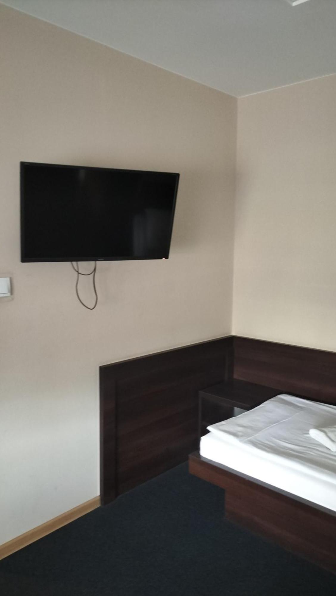 Uslugi Hotelowe A1 Lodź Bagian luar foto
